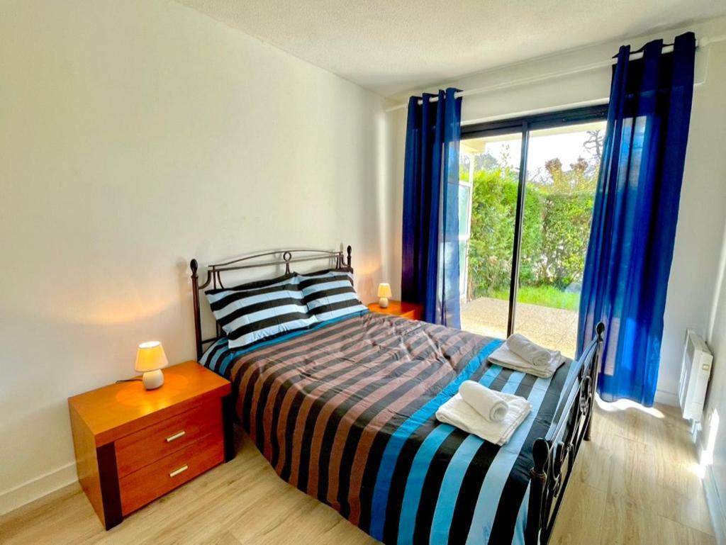 ロワイヤンCharmant Rez De Jardin - 900M Plage De Pontaillacアパートメント エクステリア 写真